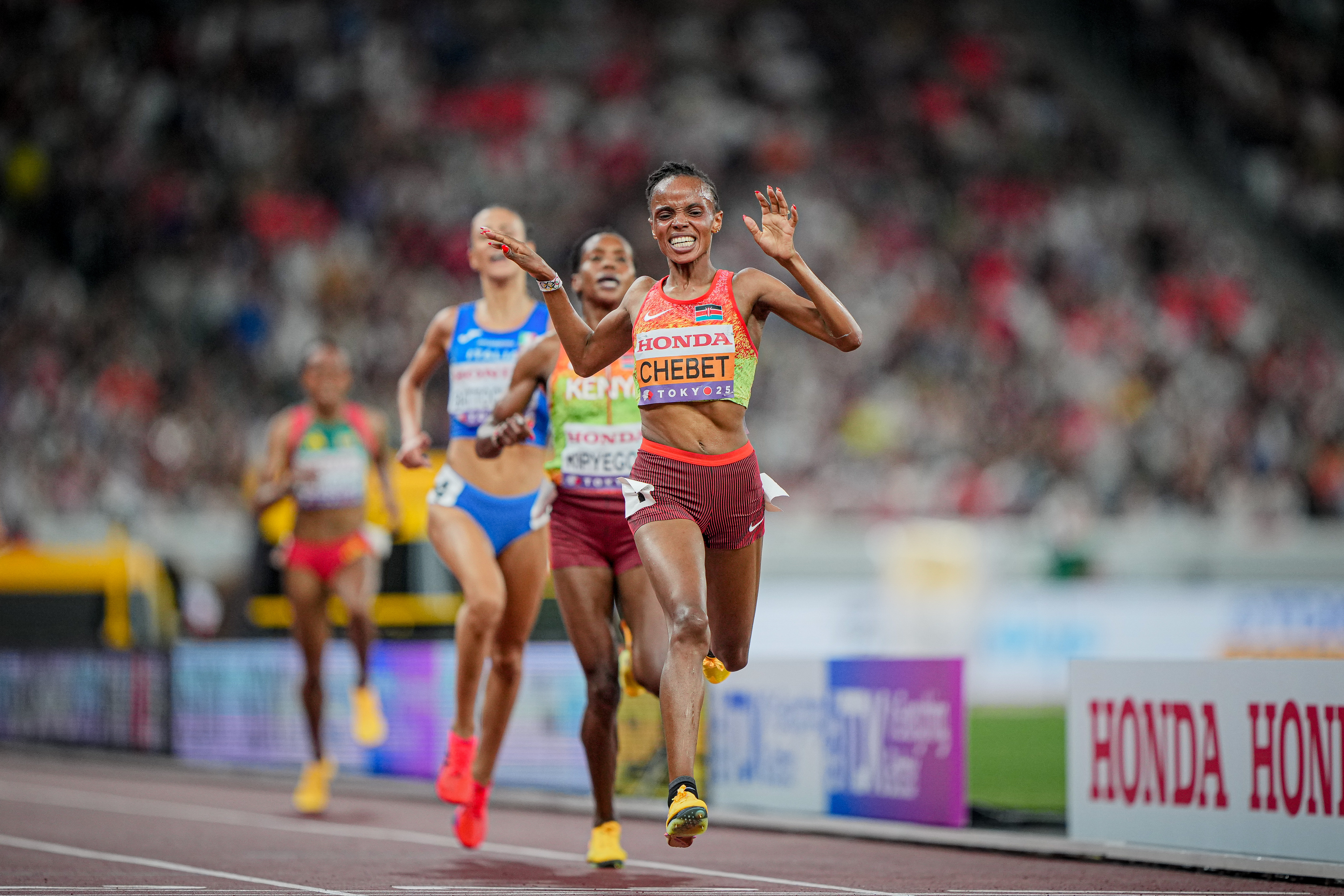 Day 8 – Chebet and Perez complete doubles