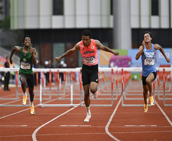 Koga’s lightning hurdles rewrite Asian U20 record books